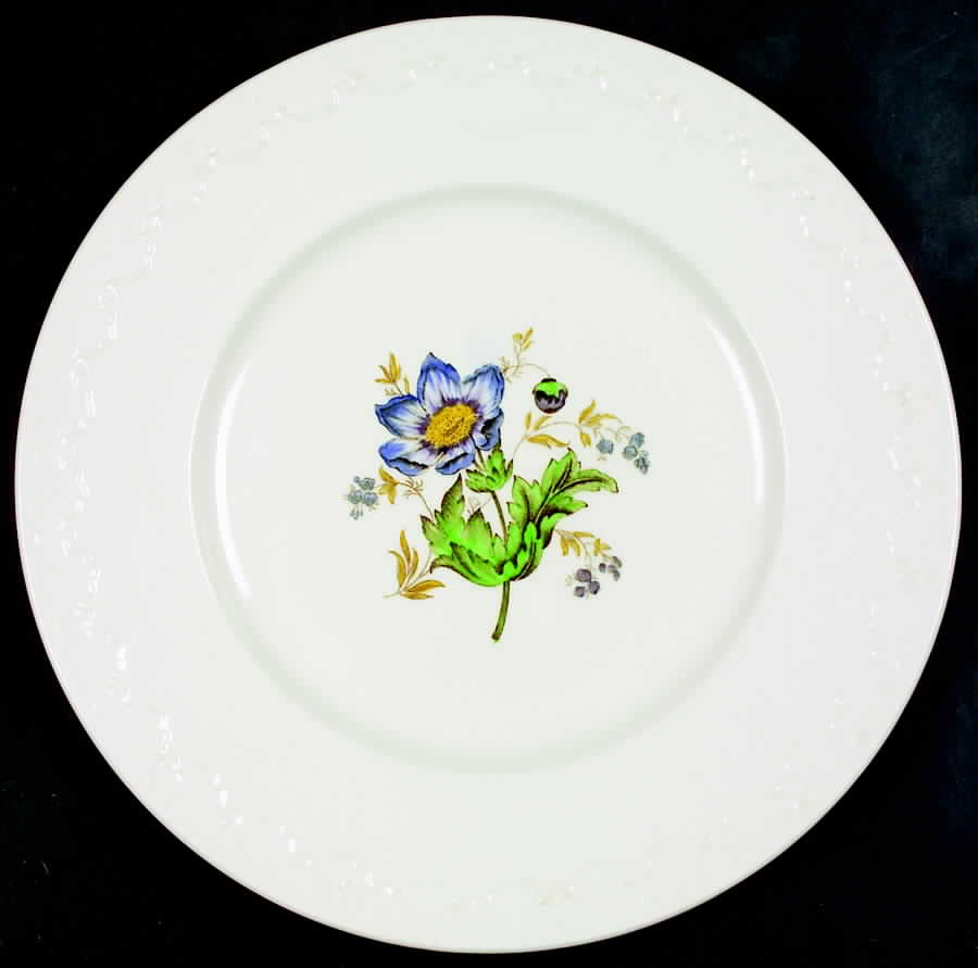 Hampton Court (Cream Rim) Luncheon Plate by Wedgwood-1