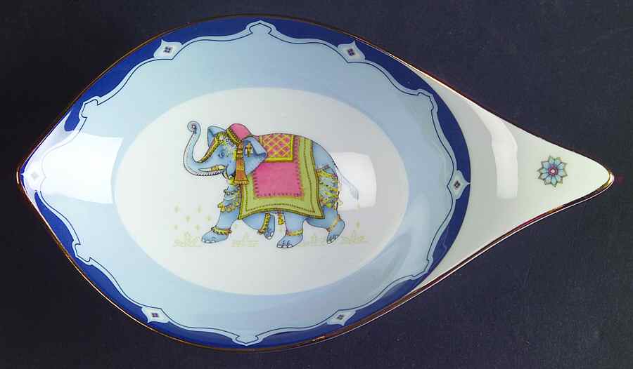 Blue Elephant Leaf Tray by Wedgwood-1