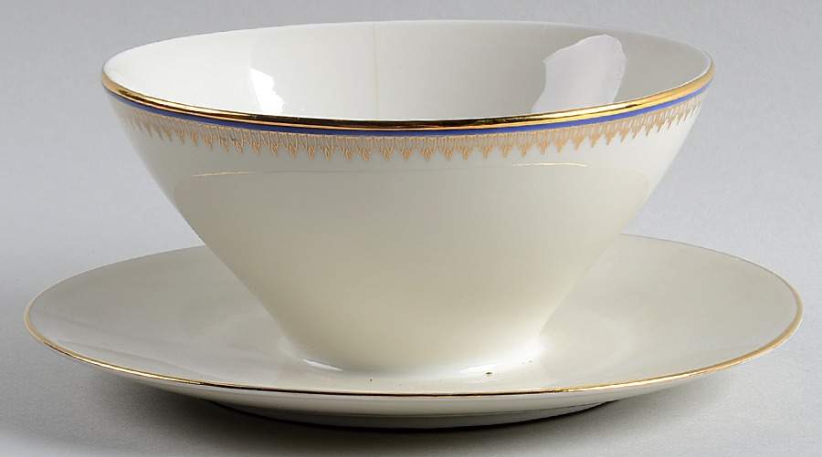 WIG384 Gravy Boat with Attached Underplate by Winterling - Bavaria-1
