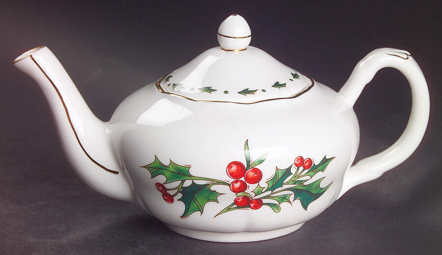 A Cup of Christmas Tea Individual Teapot & Lid by Waldman House-1