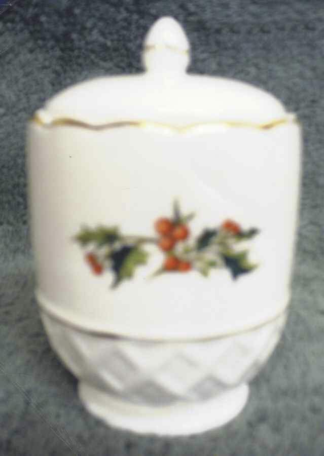 A Cup of Christmas Tea Candy Jar & Lid by Waldman House-1