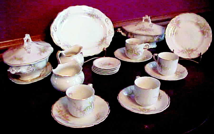 WAR87 Flat Cup & Saucer Set by Warwick-1