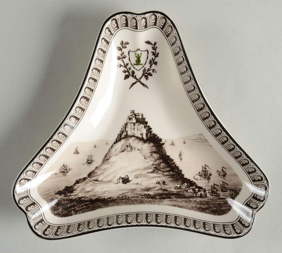 Frog Service Triangular Salad Plate by Wedgwood-1