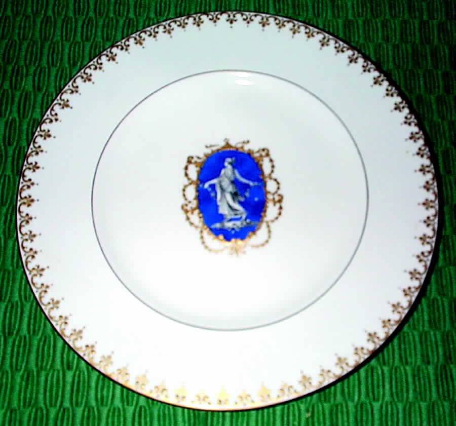 W244 Dinner Plate by Wedgwood-1