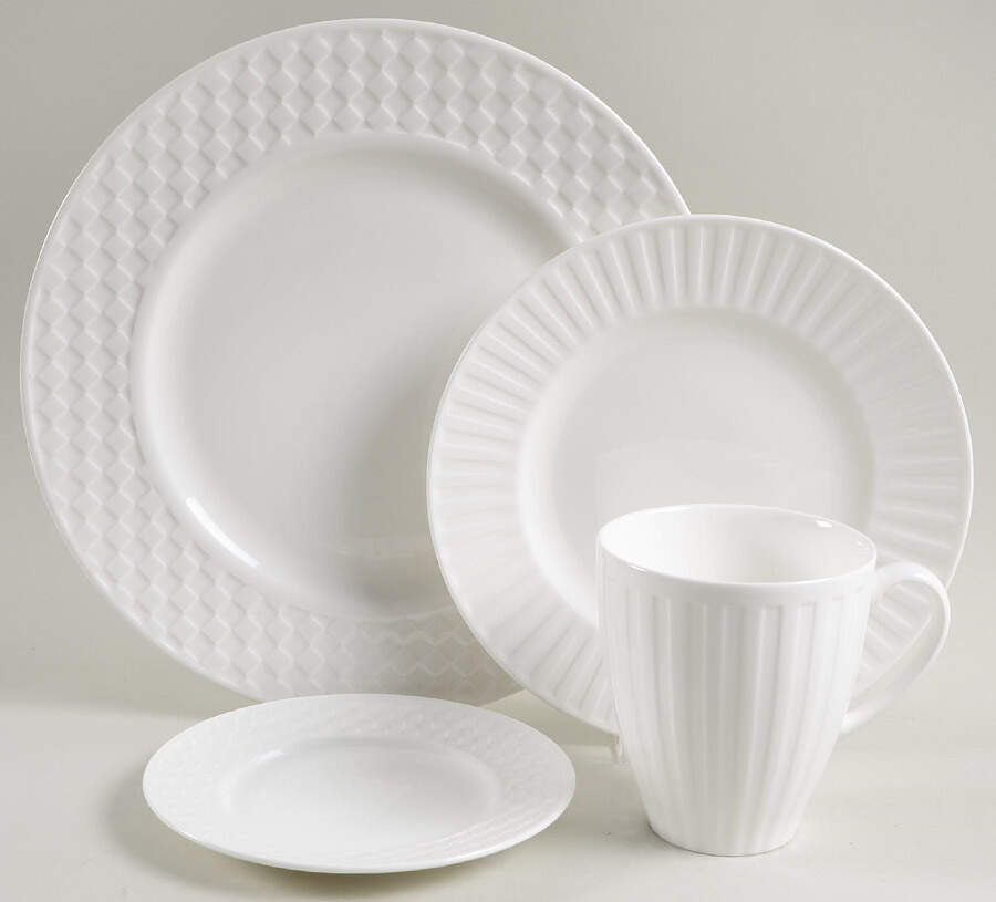 Night and Day White 4 Piece Place Setting by Wedgwood-1