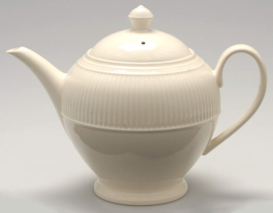 Windsor Teapot & Lid by Wedgwood-1