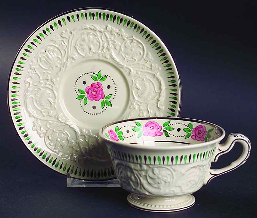 AM8094 Footed Cup & Saucer Set by Wedgwood-1
