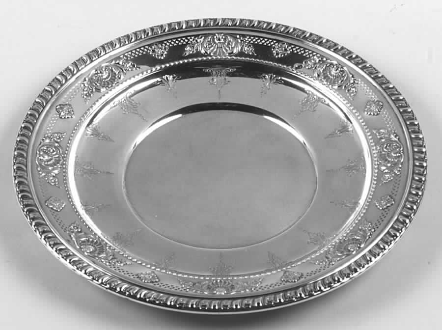 Sir Christopher (Strl, Hlwr, 4800-1, Hand Chased) 10" Sandwich Plate by Wallace Silver-1