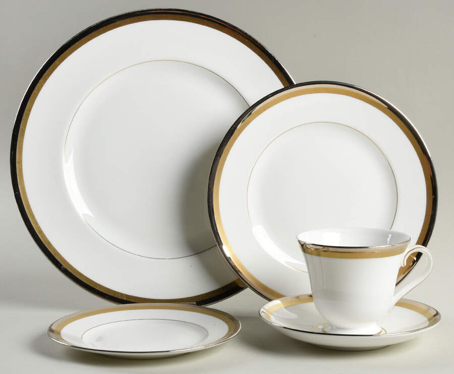 Dunmore 5 Piece Place Setting by Waterford China-1