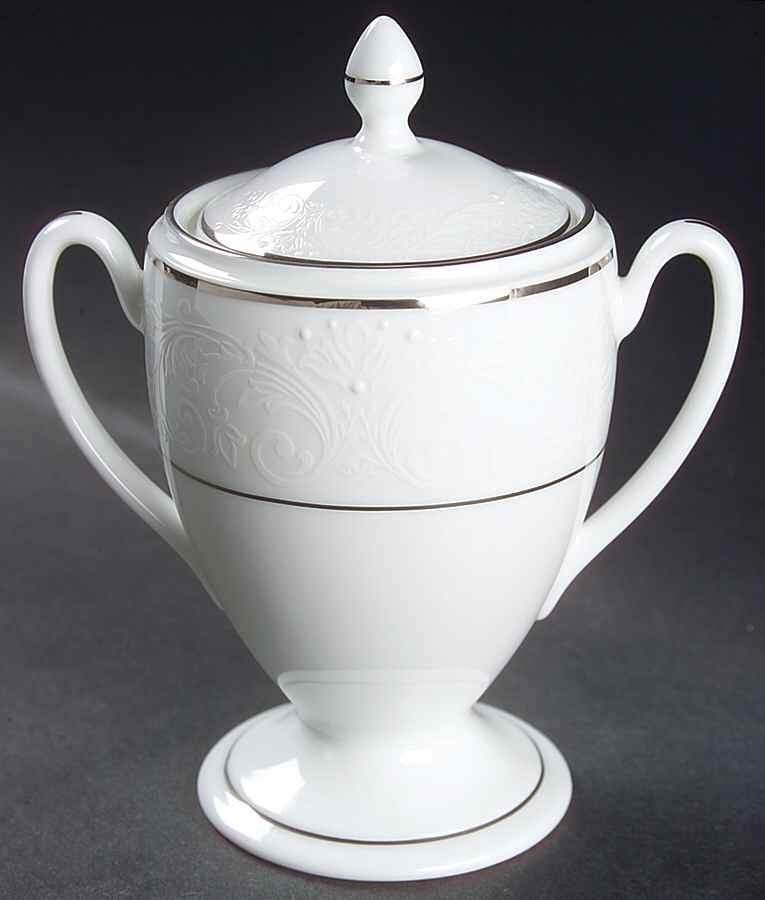 Baron's Court Sugar Bowl & Lid by Waterford China-1