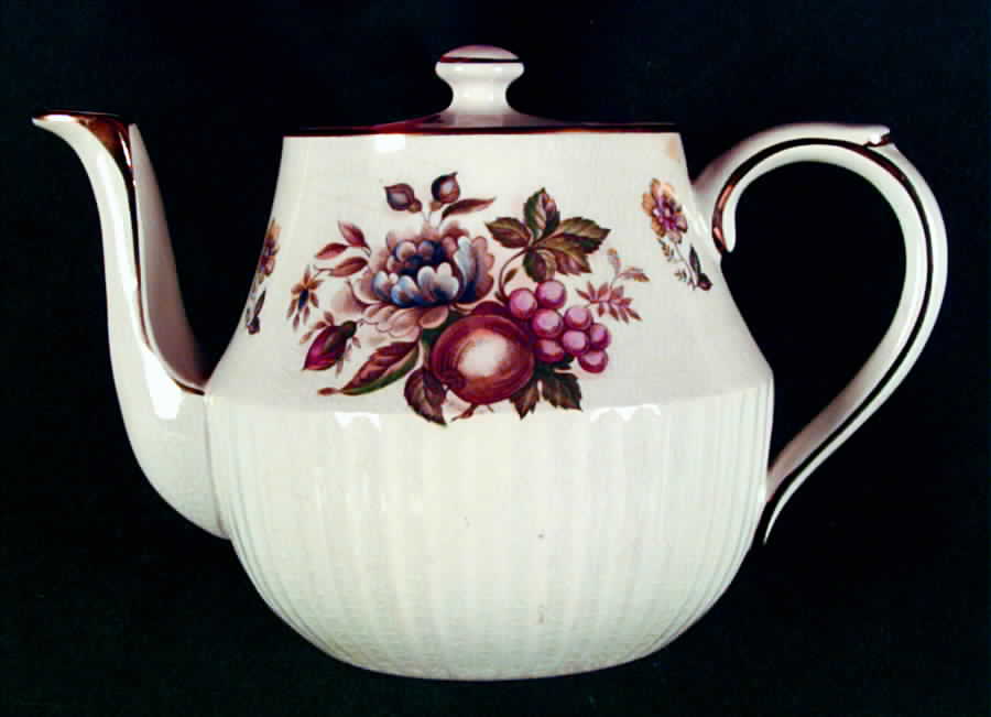 Dorset Teapot & Lid by Arthur Wood-1