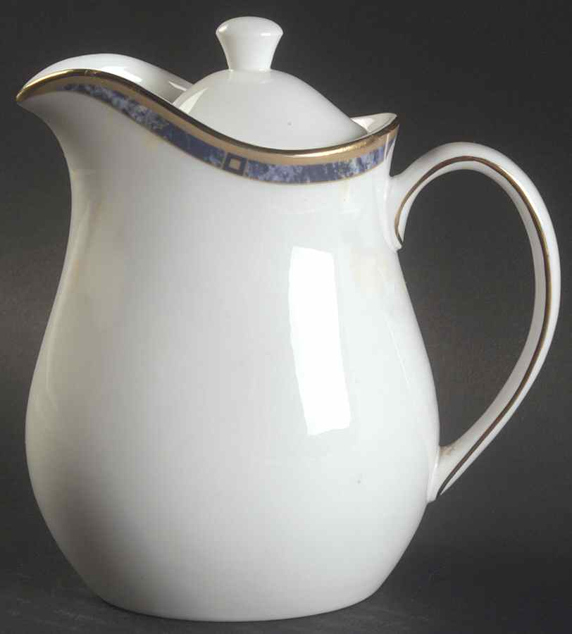 Cantata (Hotel Restaurant Ware) 14 Oz Pitcher with Lid by Wedgwood-1