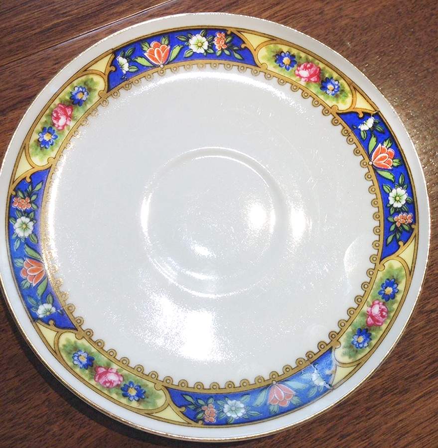 8286 Saucer by White Block-1