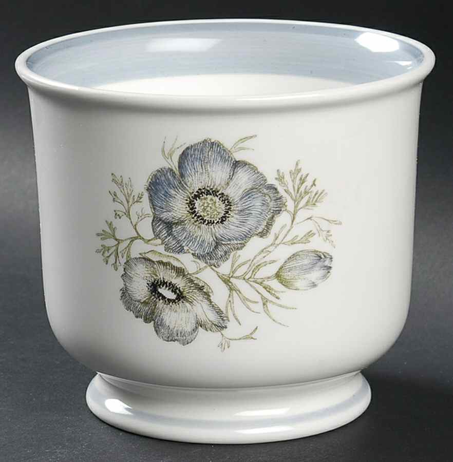 Glen Mist (Wedgwood & Susie Cooper Stamp) Small Cachepot by Wedgwood-1