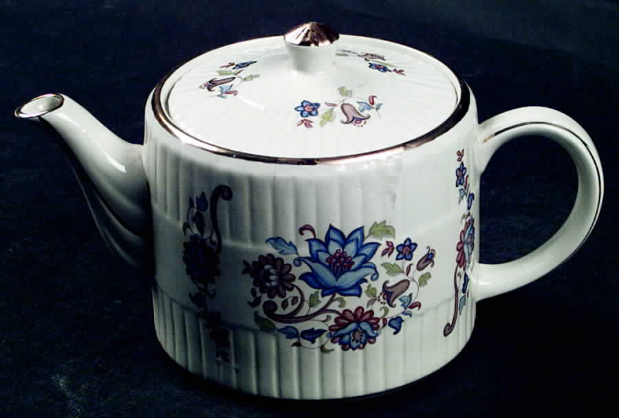 364 Teapot & Lid by Wood & Sons-1