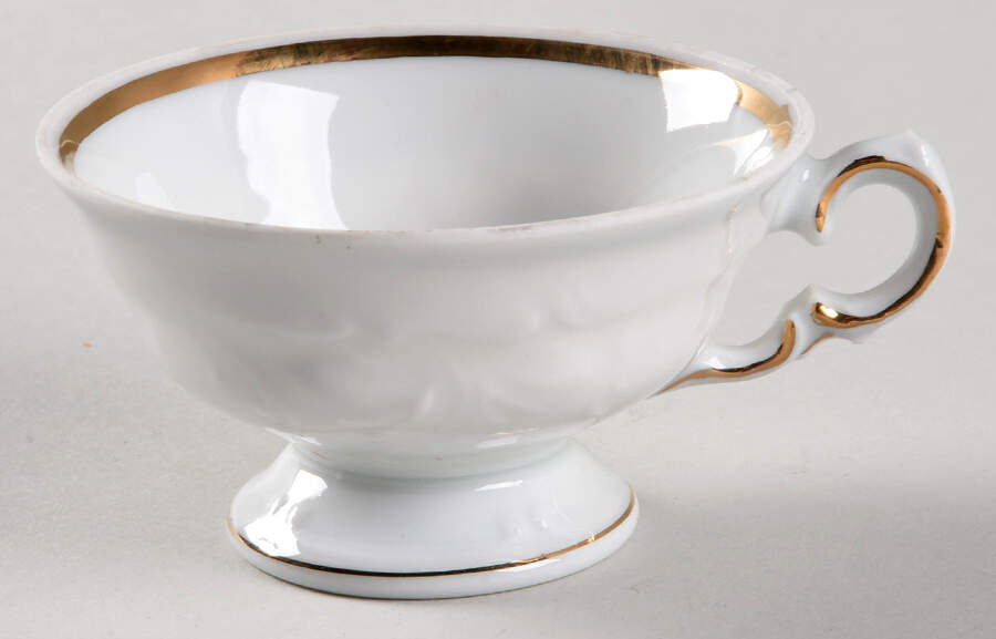 Casa Oro Footed Demitasse Cup by Wawel-1