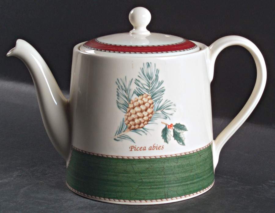 Sarah's Garden Christmas Green Teapot & Lid by Wedgwood-1