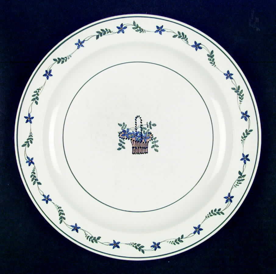 AM6869 Dinner Plate by Wedgwood-1