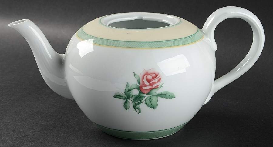 English Cottage Teapot No Lid by Wedgwood-1