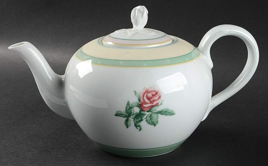 English Cottage Teapot & Lid by Wedgwood-1