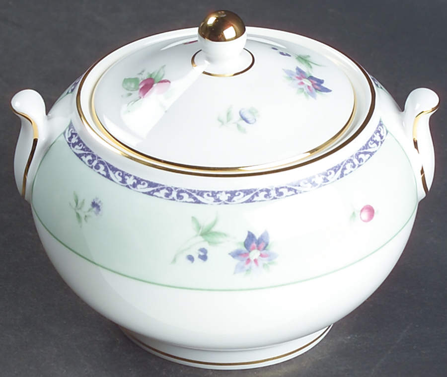 Meadow Field 146 Shape Sugar Bowl & Lid by Wedgwood-1