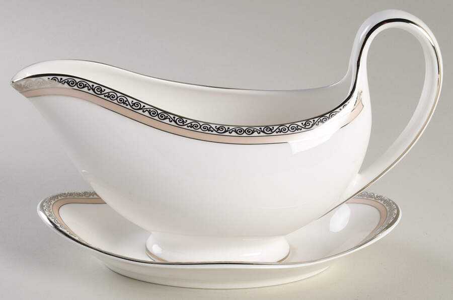 Verona Gravy Boat & Underplate by Wedgwood-1