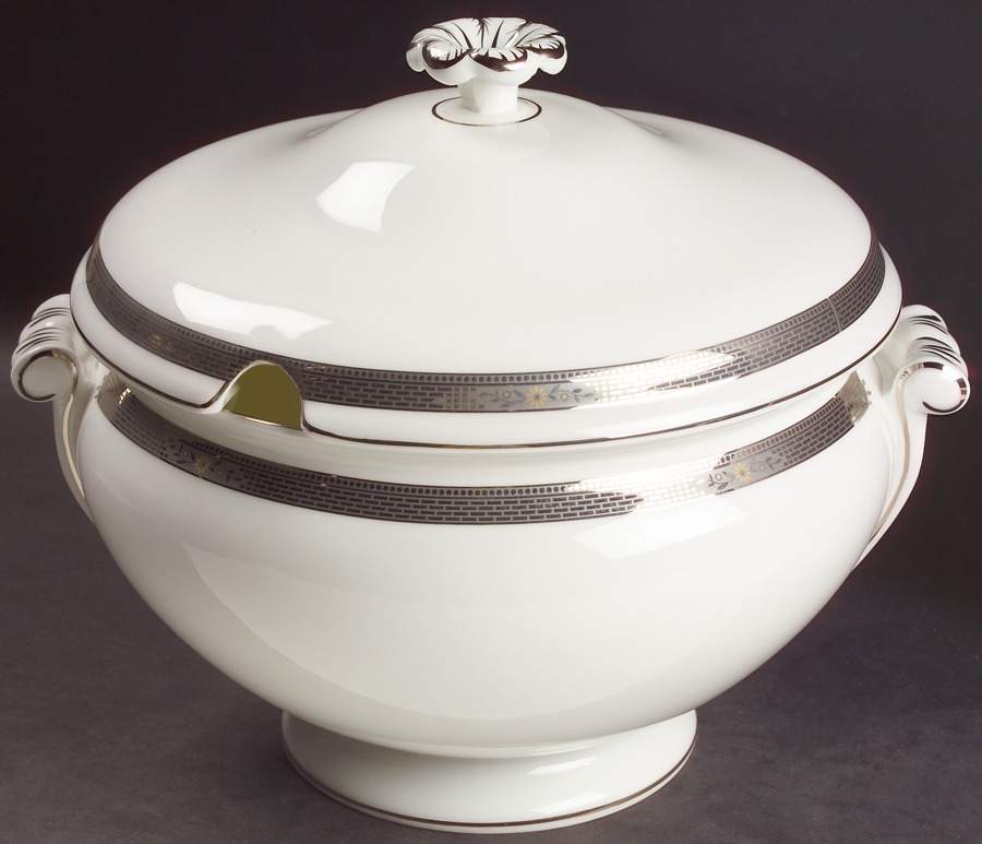 Marcasite Tureen &  Lid by Wedgwood-1