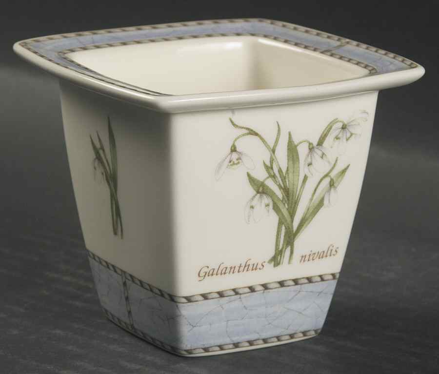 Sarah's Garden Snowdrop Votive Candleholder by Wedgwood-1
