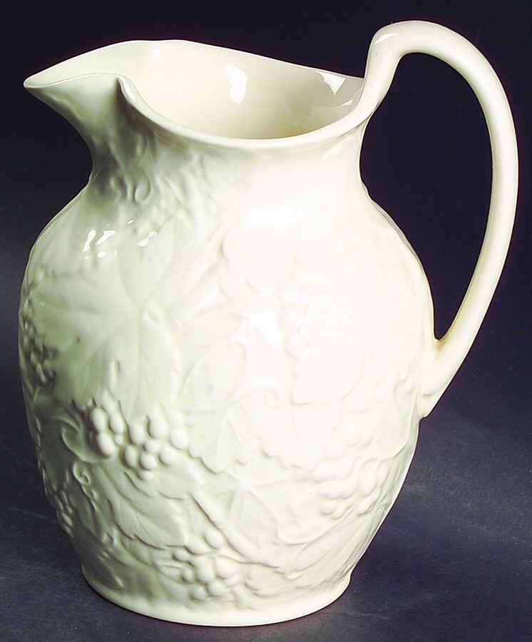 Strawberry & Vine (Bone Or Earthenware) 24 Oz Jug by Wedgwood-1