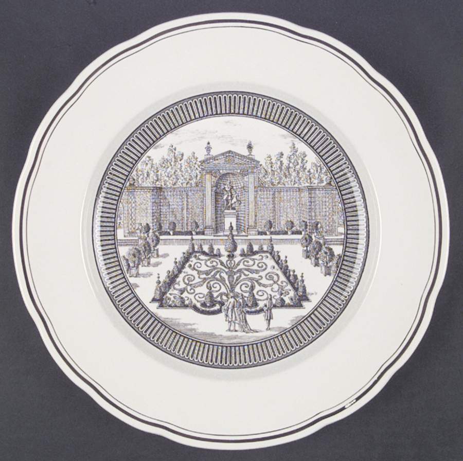 The Garden Club of America Dinner Plate by Wedgwood-1