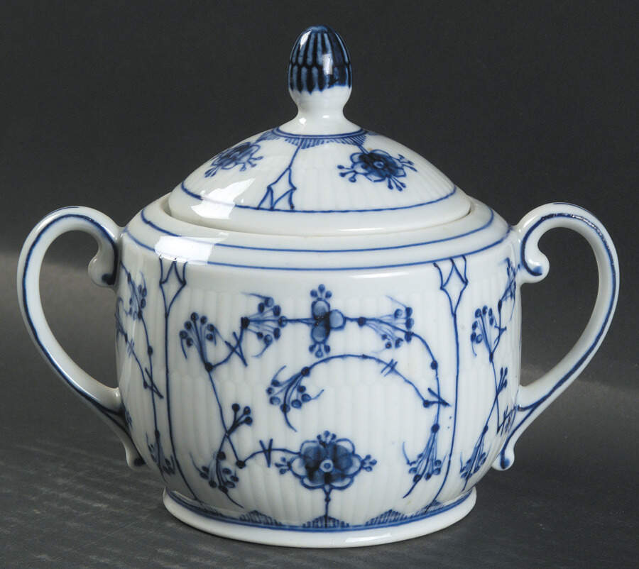WIG519 Sugar Bowl & Lid by Winterling - Bavaria-1