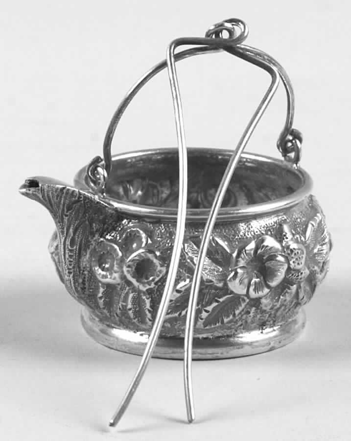 Repousse (Sterling, Hollowware) Sterling Tea Infuser by Welsh & Bro-1