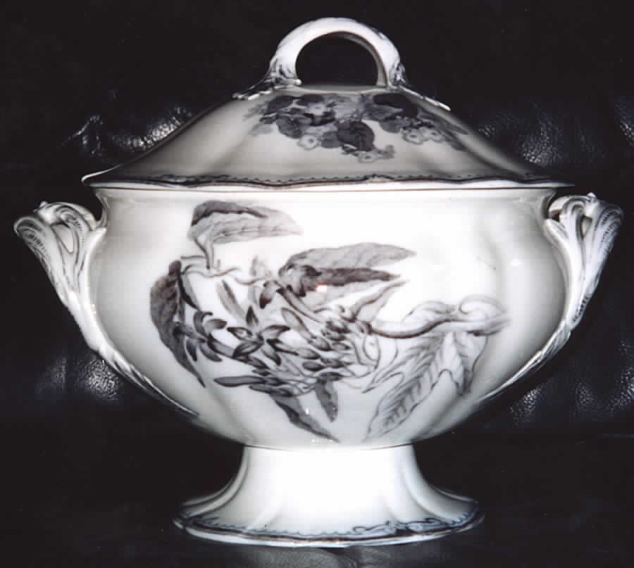 WW212 Tureen &  Lid by Wedgwood-1