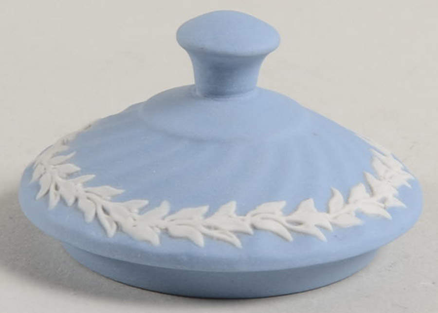 Cream Color on Lavender Spiral Flute Lid for Sugar Bowl by Wedgwood-1