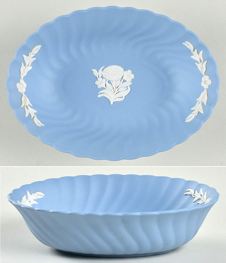 Cream Color on Lavender Spiral Flute Pin Tray by Wedgwood-1