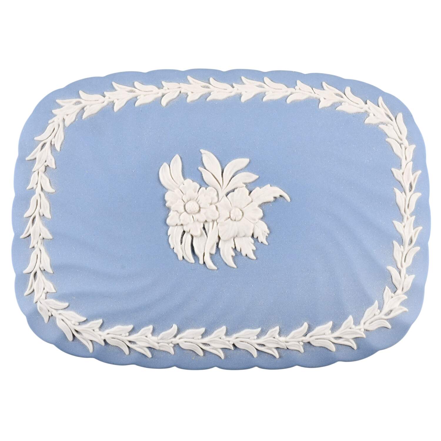 Cream Color on Lavender Spiral Flute Lid for Rectangular Box by Wedgwood-1