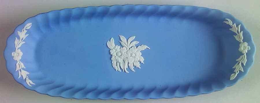 Cream Color on Lavender Spiral Flute Mint Tray by Wedgwood-1