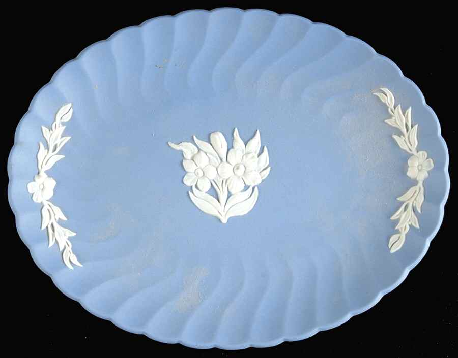 Cream Color on Lavender Spiral Flute 7" Oval Tray by Wedgwood-1