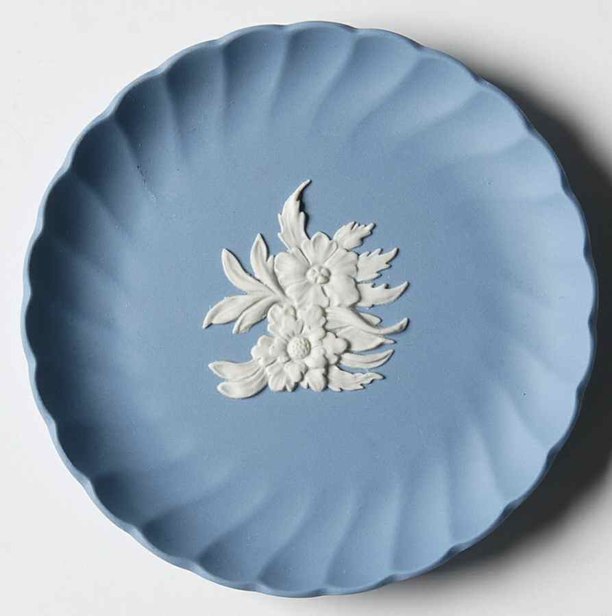 Cream Color on Lavender Spiral Flute 3" Trinket Tray by Wedgwood-1