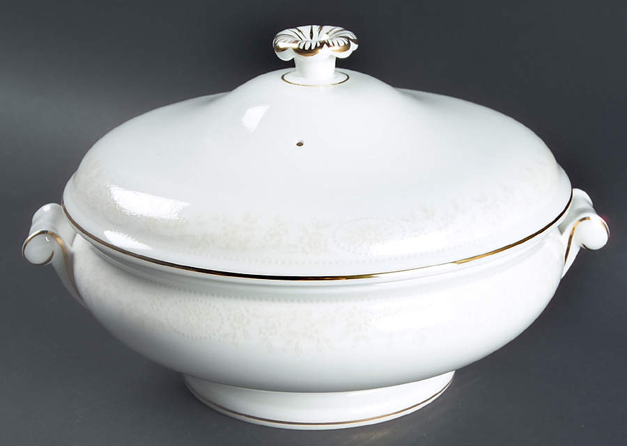 Mont Blanc Round Covered Vegetable by Wedgwood-1