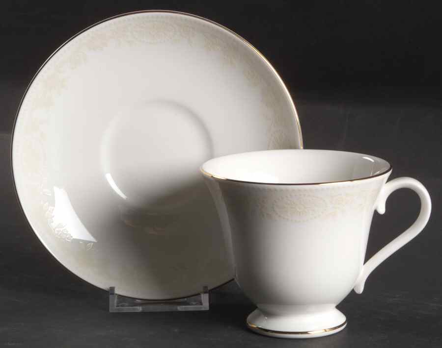 Mont Blanc Footed Cup & Saucer Set by Wedgwood-1
