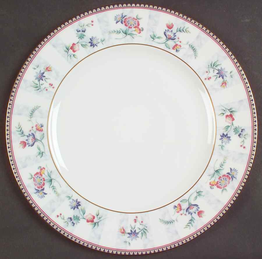 Sunburst Dinner Plate by Wedgwood-1