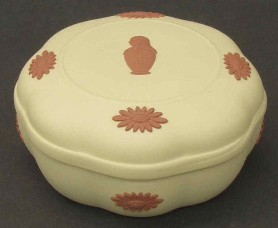 Terra Cotta on Primrose Jasperware Egyptian Small Candy Box by Wedgwood-1