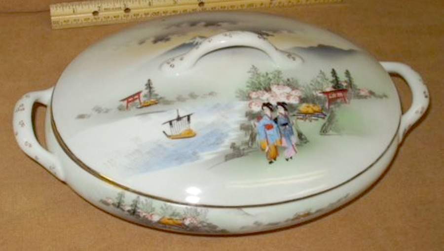 WRA2 Oval Covered Vegetable by William Rae (Japan)-1
