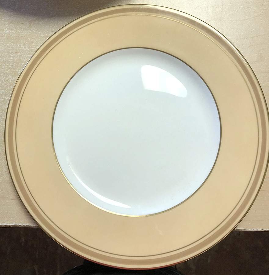 W3082 Dinner Plate by Wedgwood-1