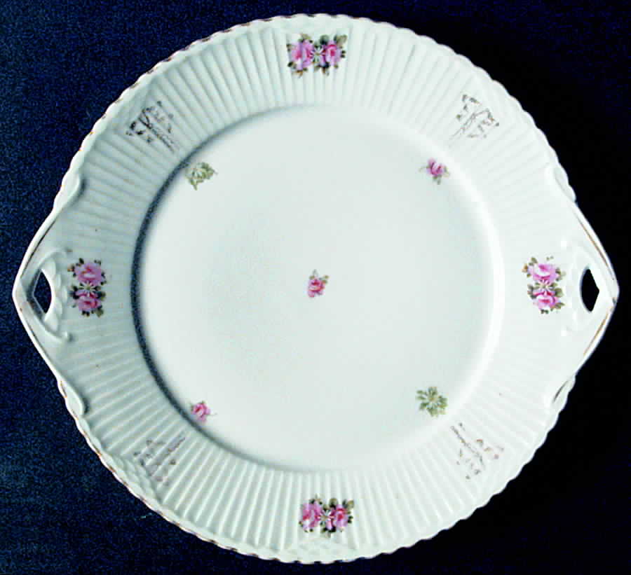 WUR4 Handled Cake Plate by Bauer & Pfeiffer-1