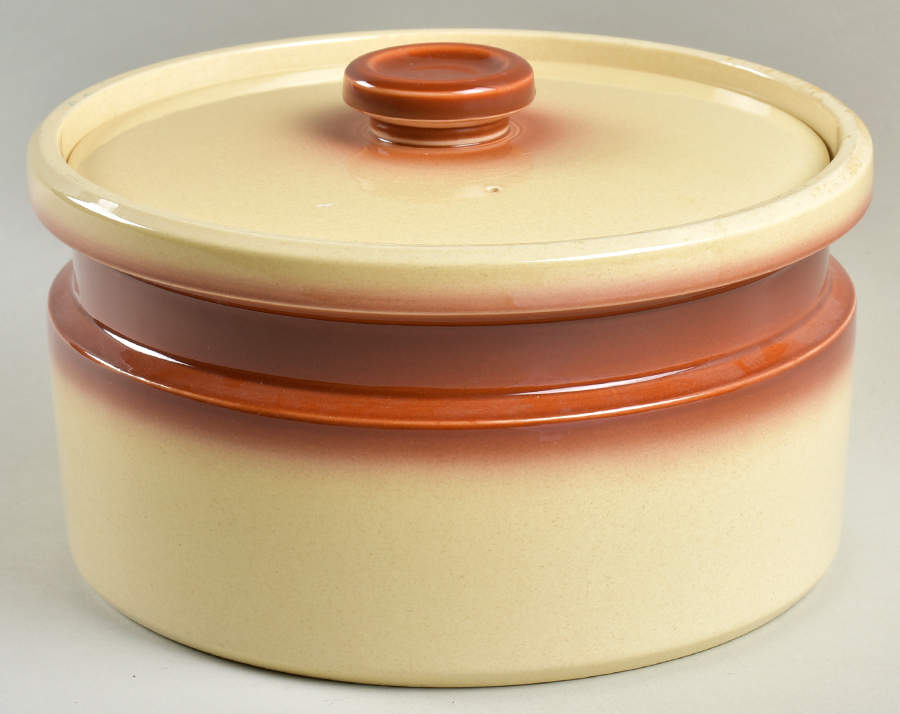 Sahara 1 Qt Round Covered Casserole by Wedgwood-1