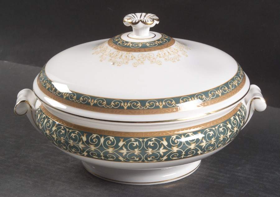 Everleigh Round Covered Vegetable by Wedgwood-1