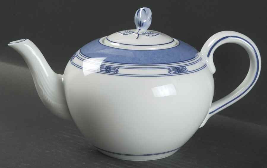 Stockholm Teapot & Lid by Wedgwood-1
