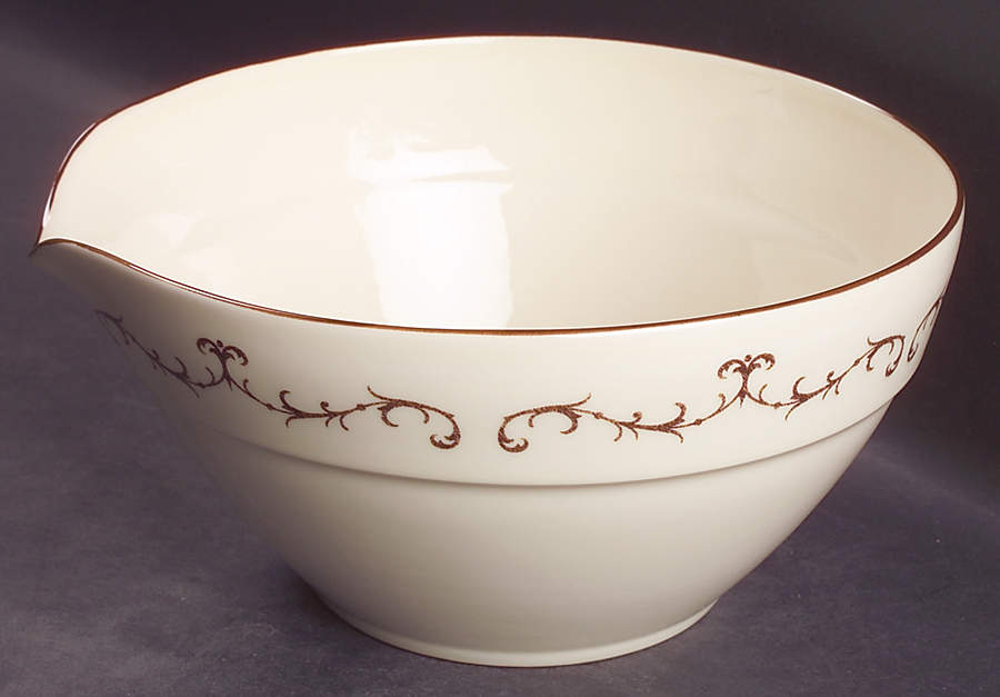 Queen's Filigree 8" Pudding Bowl by Wedgwood-1